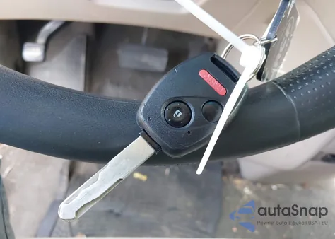 2011 Honda Odyssey Lx z USA, uszkodzony, nr VIN 5FNRL5H29BB057903